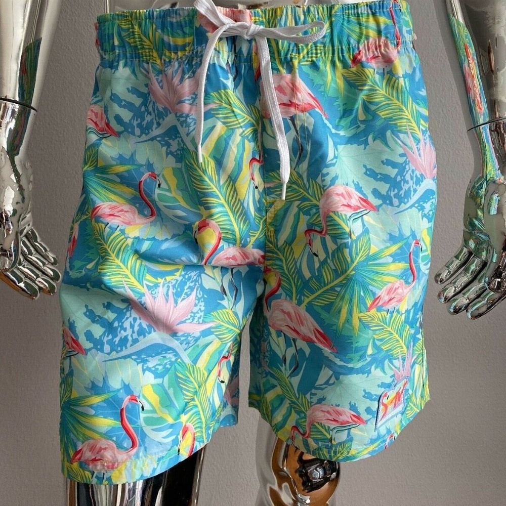 New MTV MUSIC TELEVISION Graphic Multicolor Swim Shorts Size M